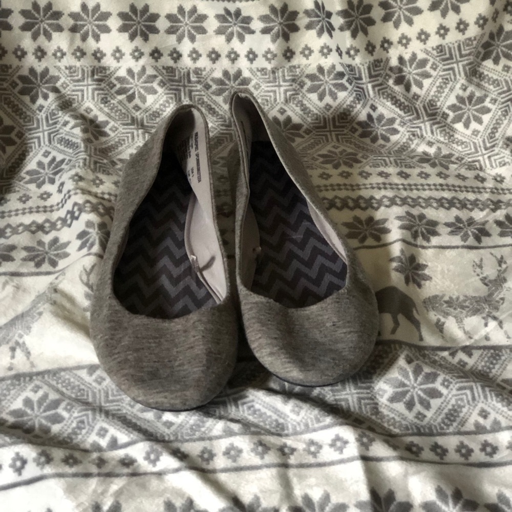 ⏰ Women’s Flats ⏰